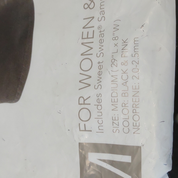 NWT Sweet Sweat Thigh Trimmer UNISEX Size M  WITH CLEANING BAG - Picture 11 of 12